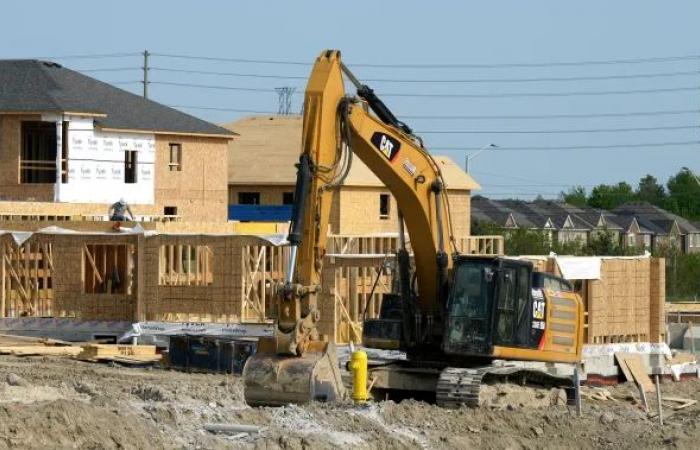 استطلاع: أزمة الإسكان تجبر الشركات الكندية على زيادة أجور العاملين لديها