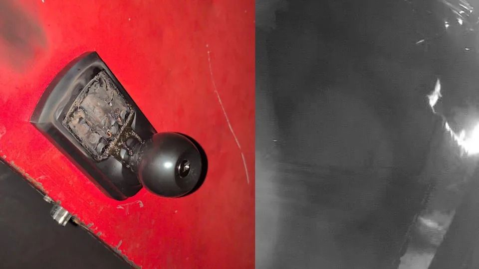 A person set fire to the front door of The Daily Roast Fine Coffee Company in Sechelt, B.C., on Nov. 28, 2025.