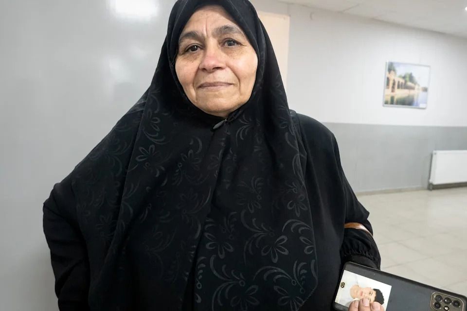 Lutfiya Hassan at the Öncüpınar border crossing in Turkey on Dec. 1 as prepares to cross into Syria, and move back to her home in Aleppo.