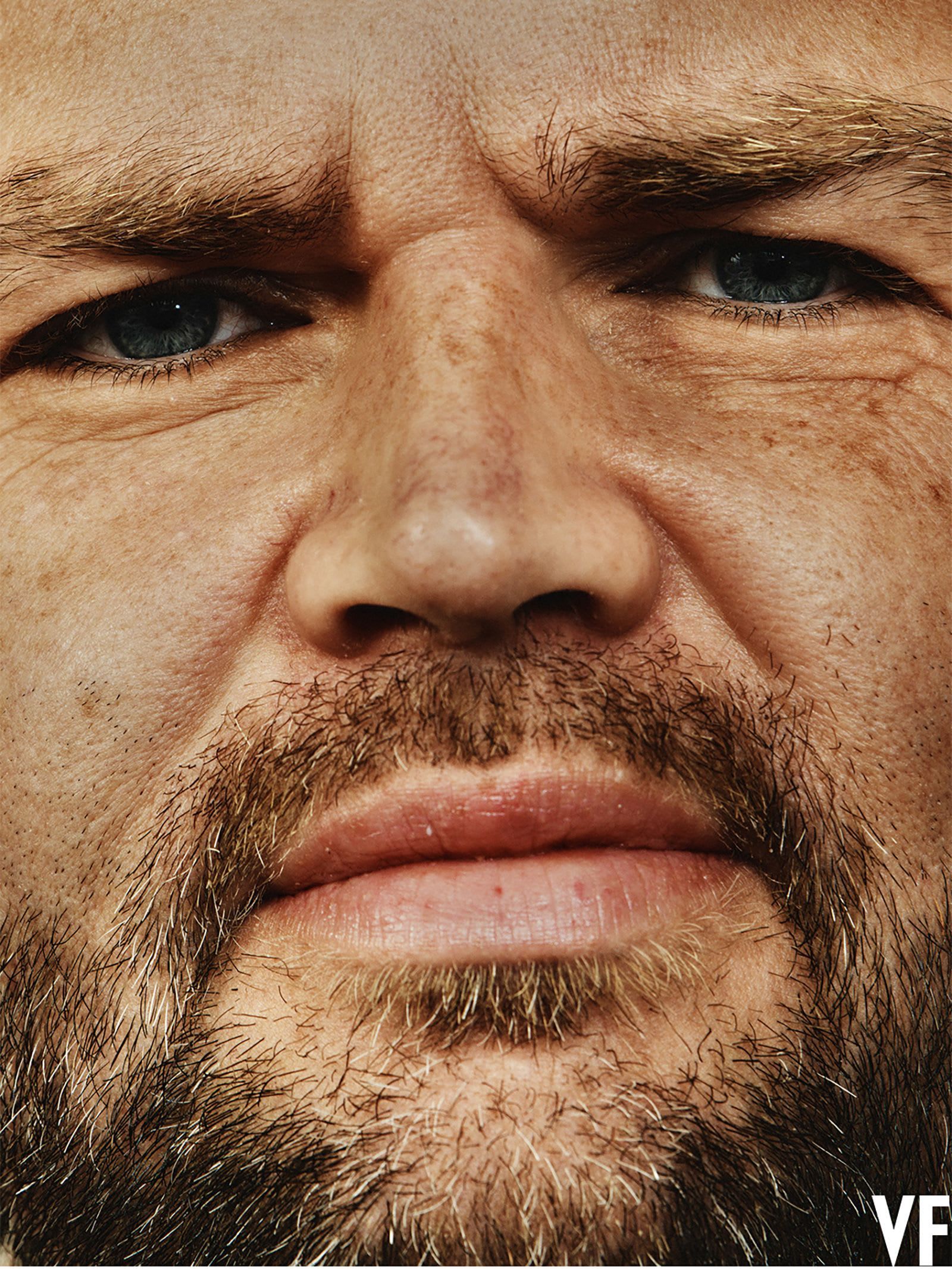 لقطة مقرّبة لنائب الرئيس جي دي فانس.