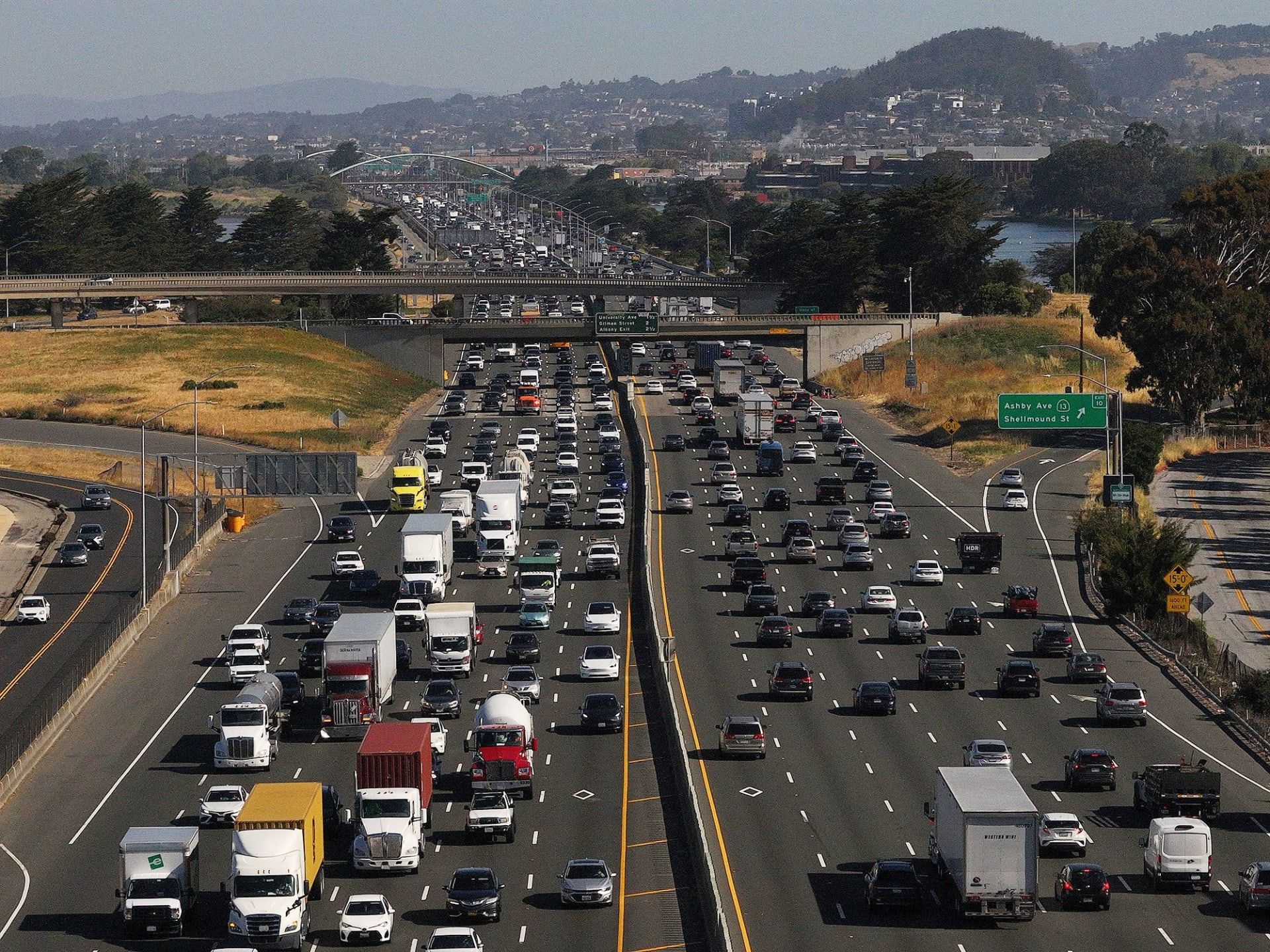 لماذا لا تمتلك أمريكا المزيد من الساحات العامة على الطراز الأوروبي؟