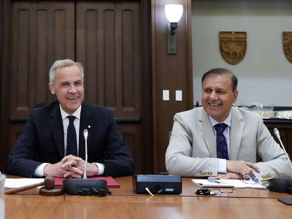 Treasury Board President Shafqat Ali (right) has claimed he knows nothing about a rumoured full return to office.