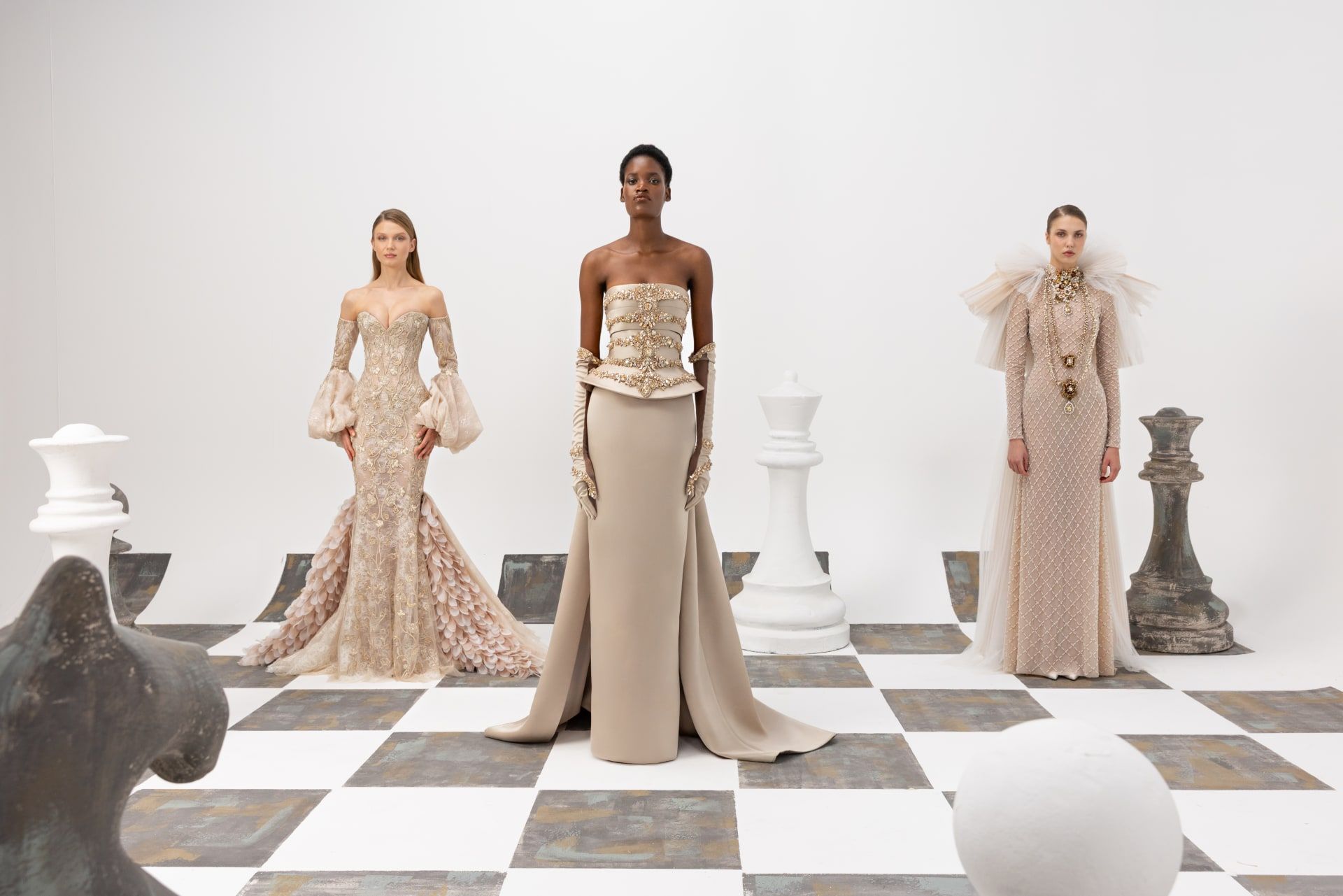 شكّل التنوّع الثقافي بين مصممي الأزياء الأردني خالد الصيفي واللبناني مروان ماضي مساحة غنية للحوار الإبداعي.