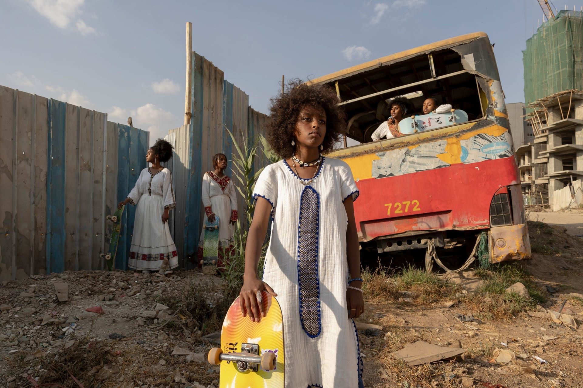 يواجهن الكراهية فقط لأنهن يتزلجن.. مصورة توثق شابات يكسرن الصور النمطية في إثيوبيا