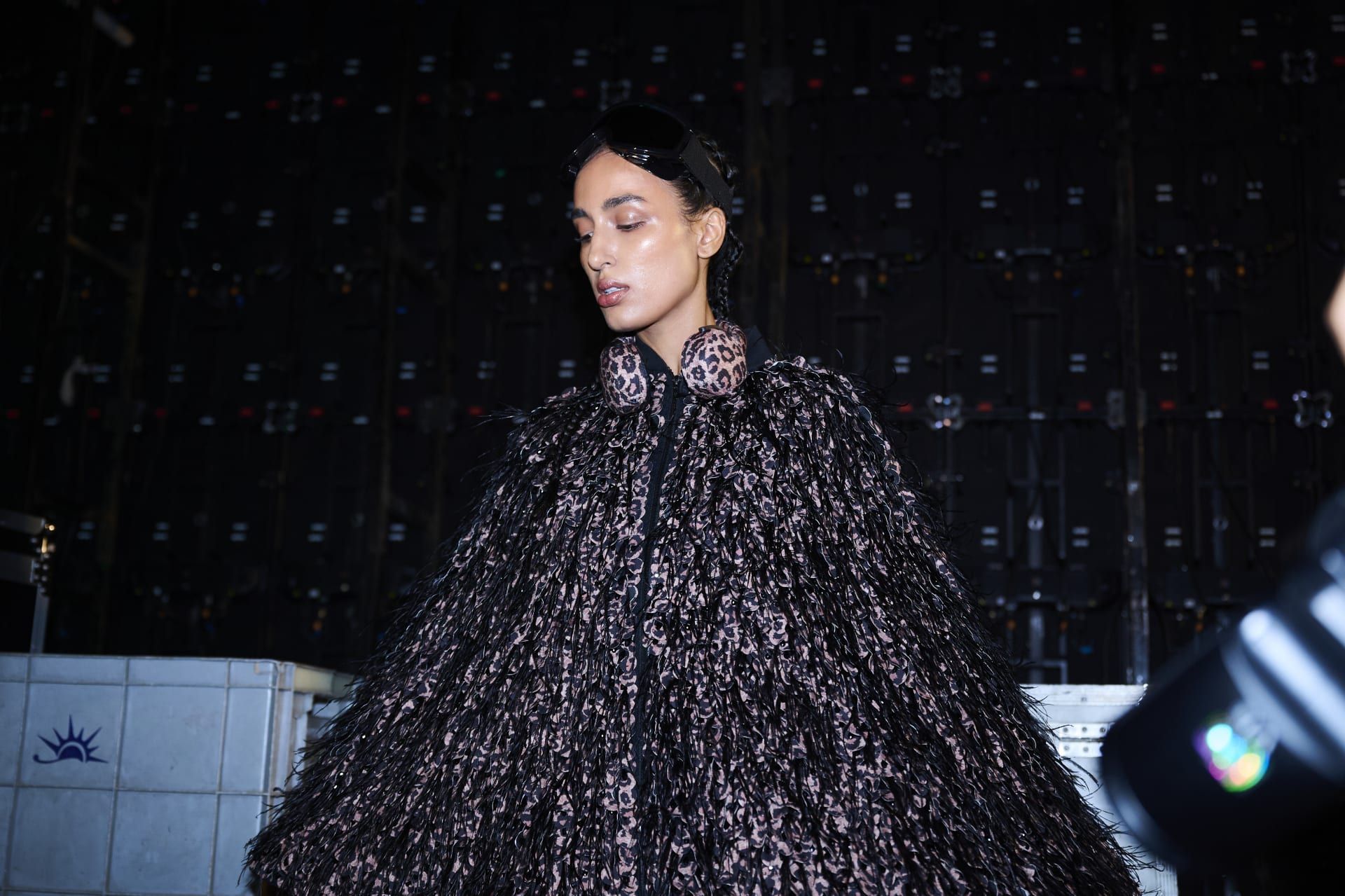 تقع المرأة في أخطاء تنسيق شائعة نتيجة عدم معرفتها بشكل جسمها.