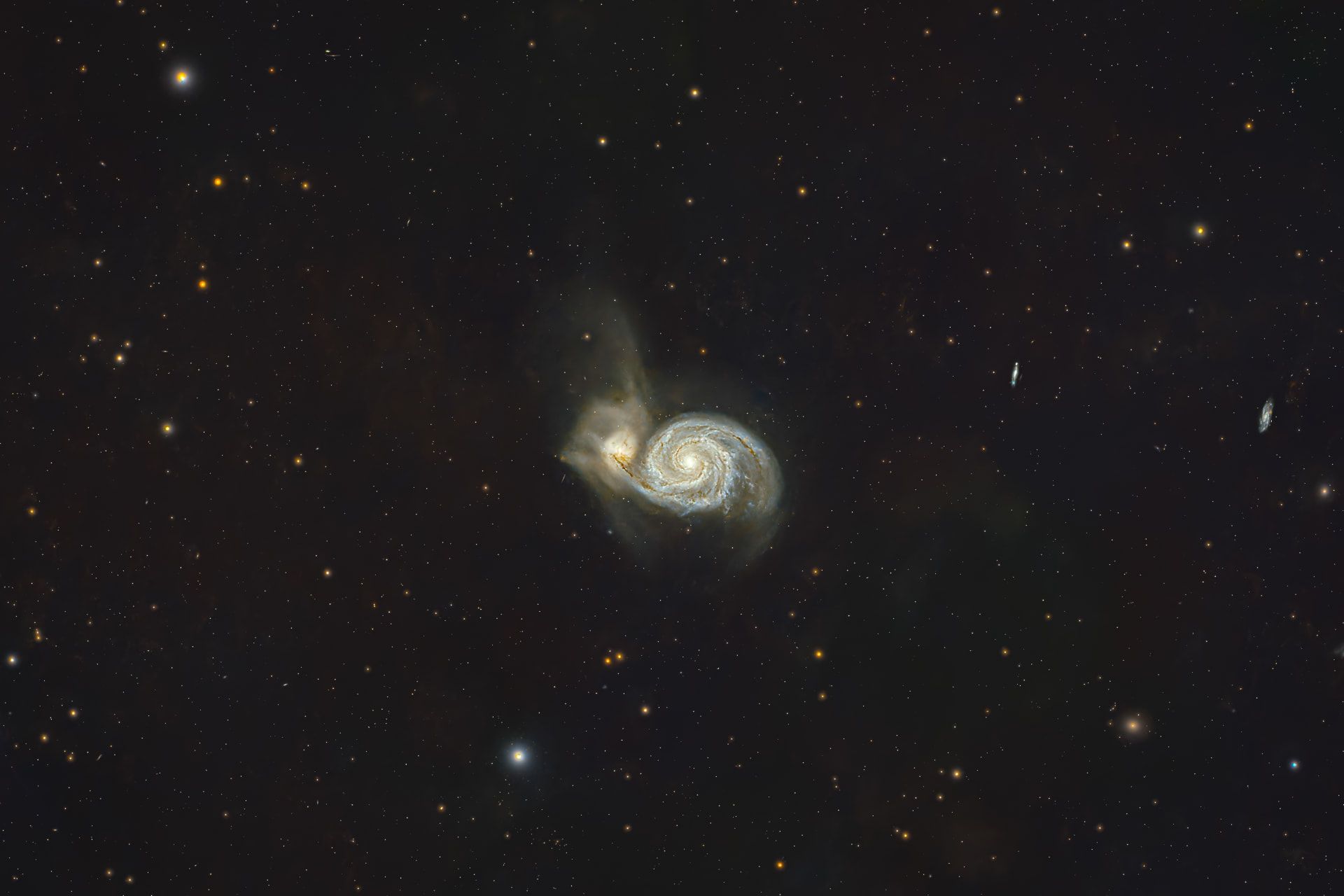 مجرّة تبتلع جارتها في مشهدٍ كوني مدهش