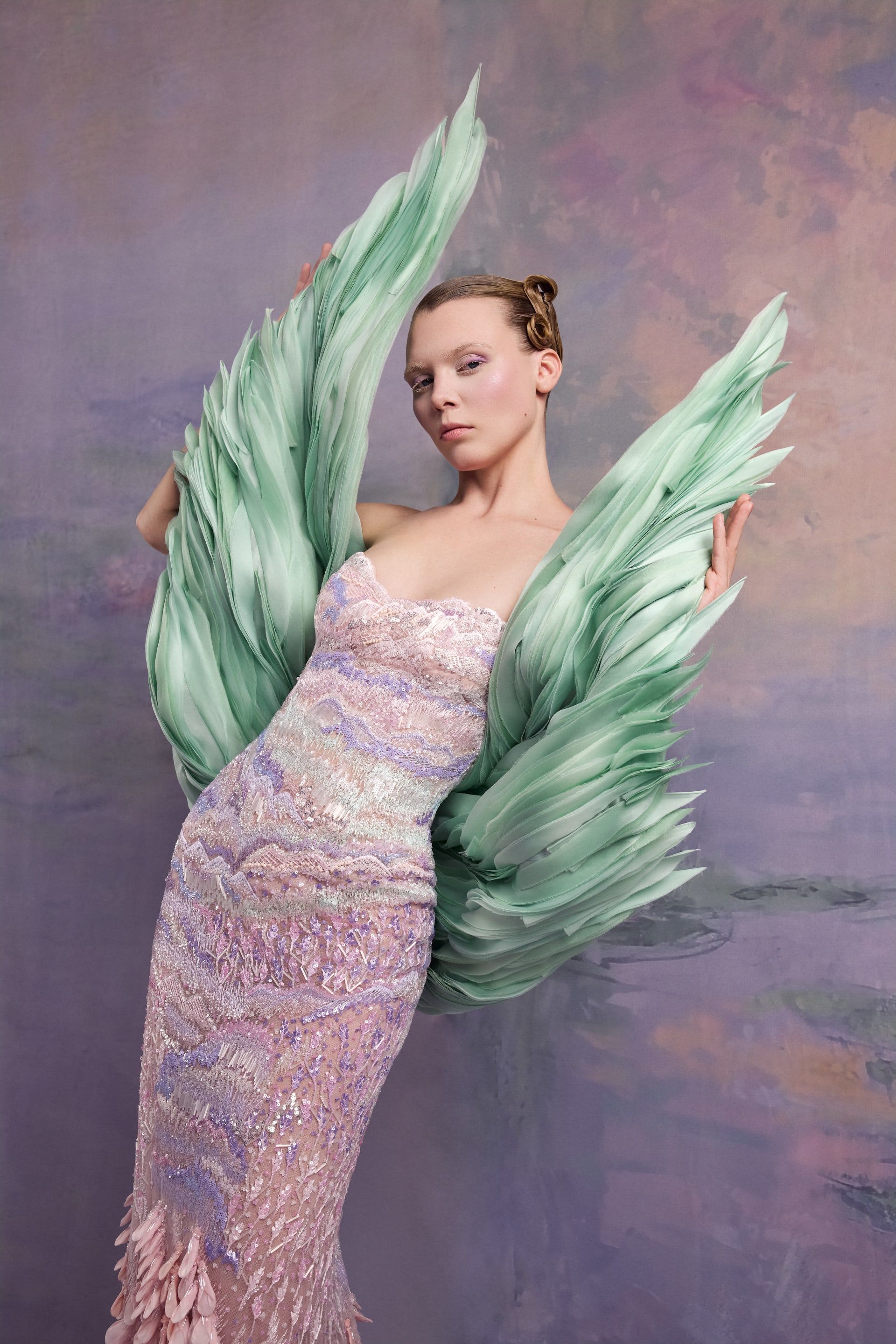 طبيعة لبنان وتناقضاته مصدر إلهام دائم لسارة مراد.