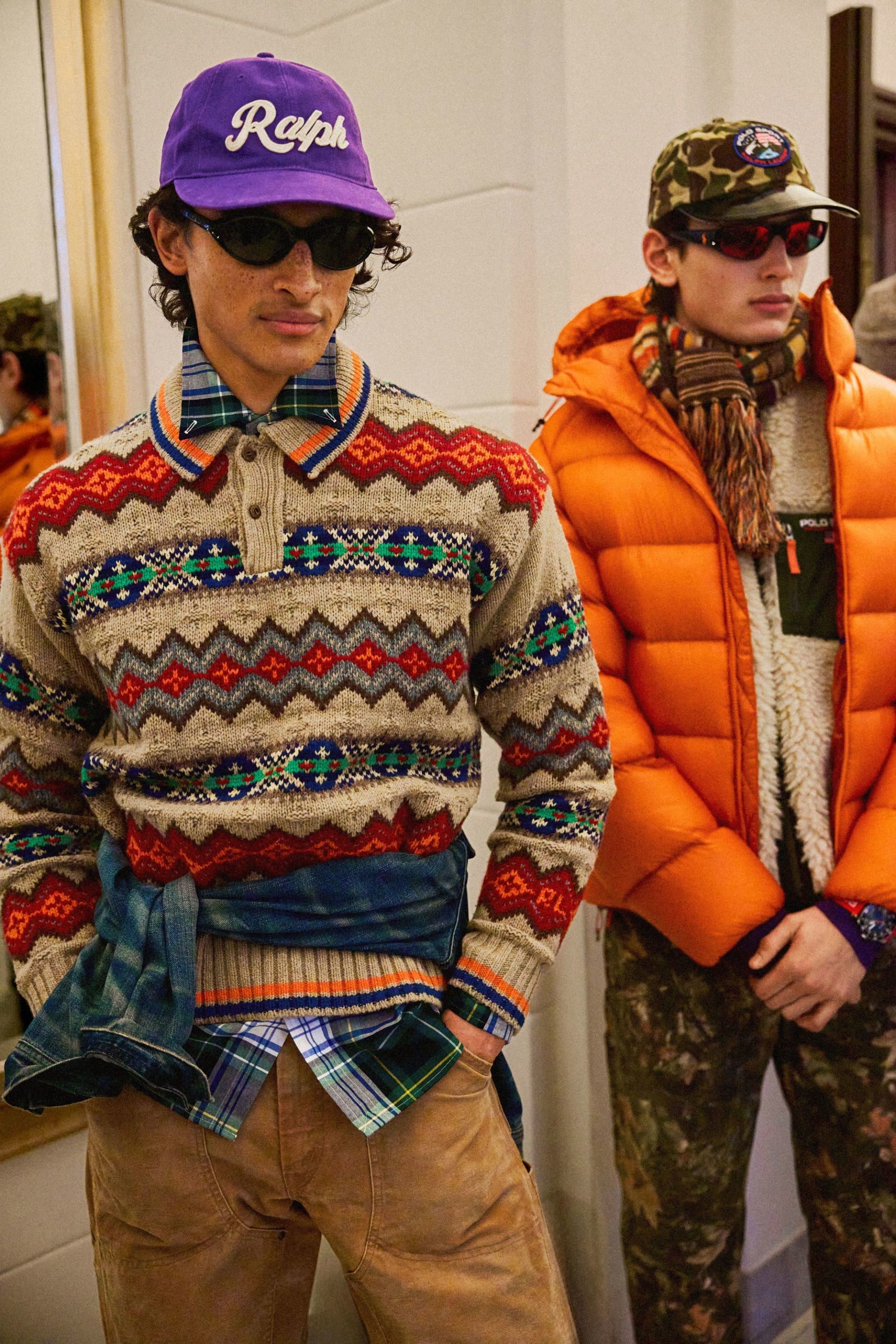 أثبتت دار Ralph Lauren أن قاعدة عملائها يمكن أن تميل إلى الشباب، من خلال تقديم قطع ملونة وأكثر رياضية من مجموعة Polo الخاصة بها.