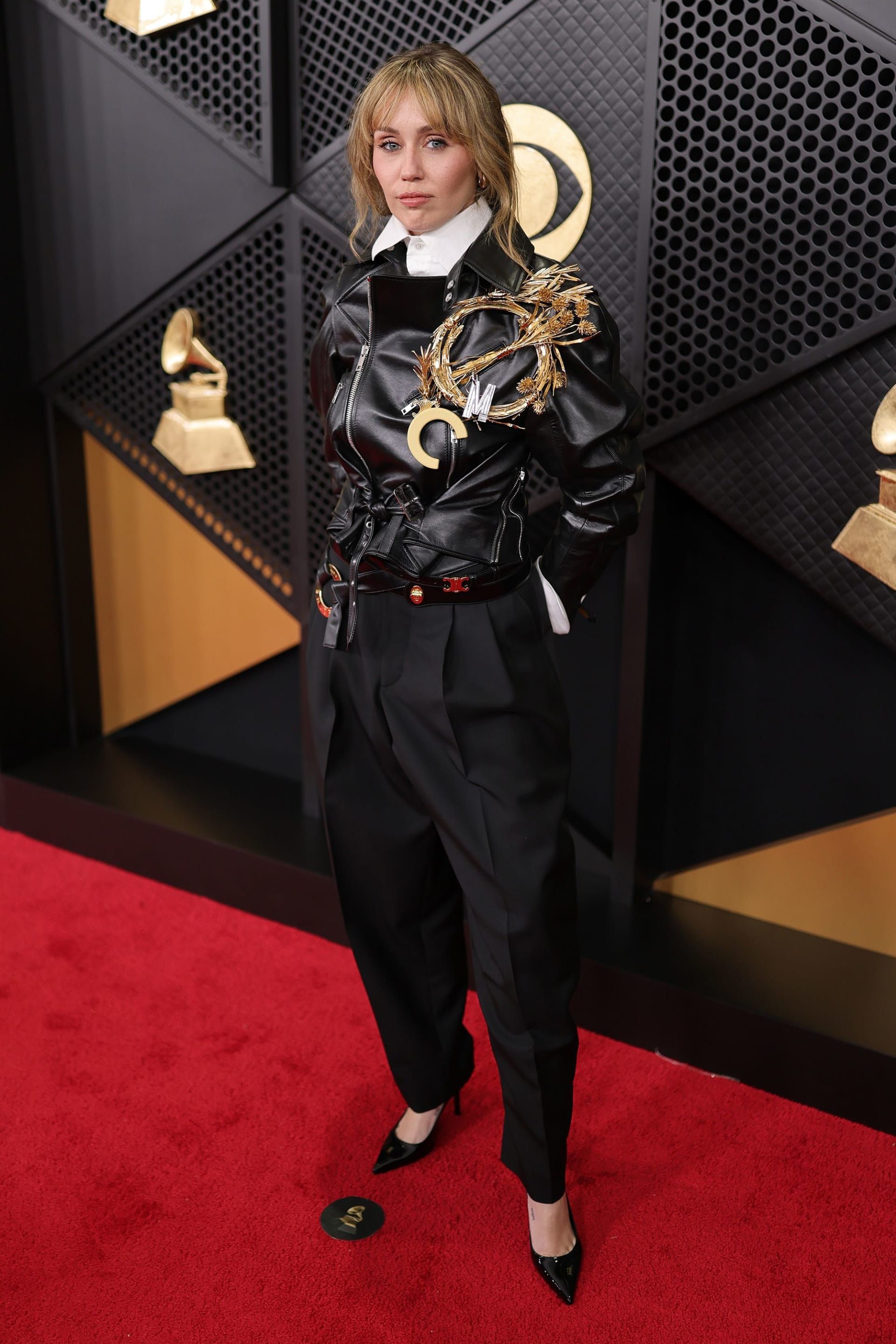 المغنية والممثلة الأمريكية مايلي سايرس.