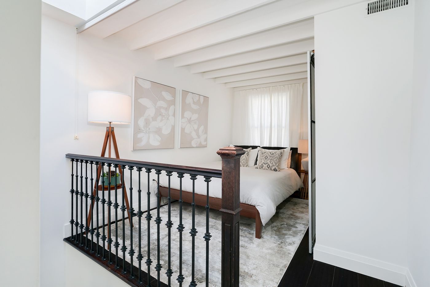 448 Gerrard Street East Toronto