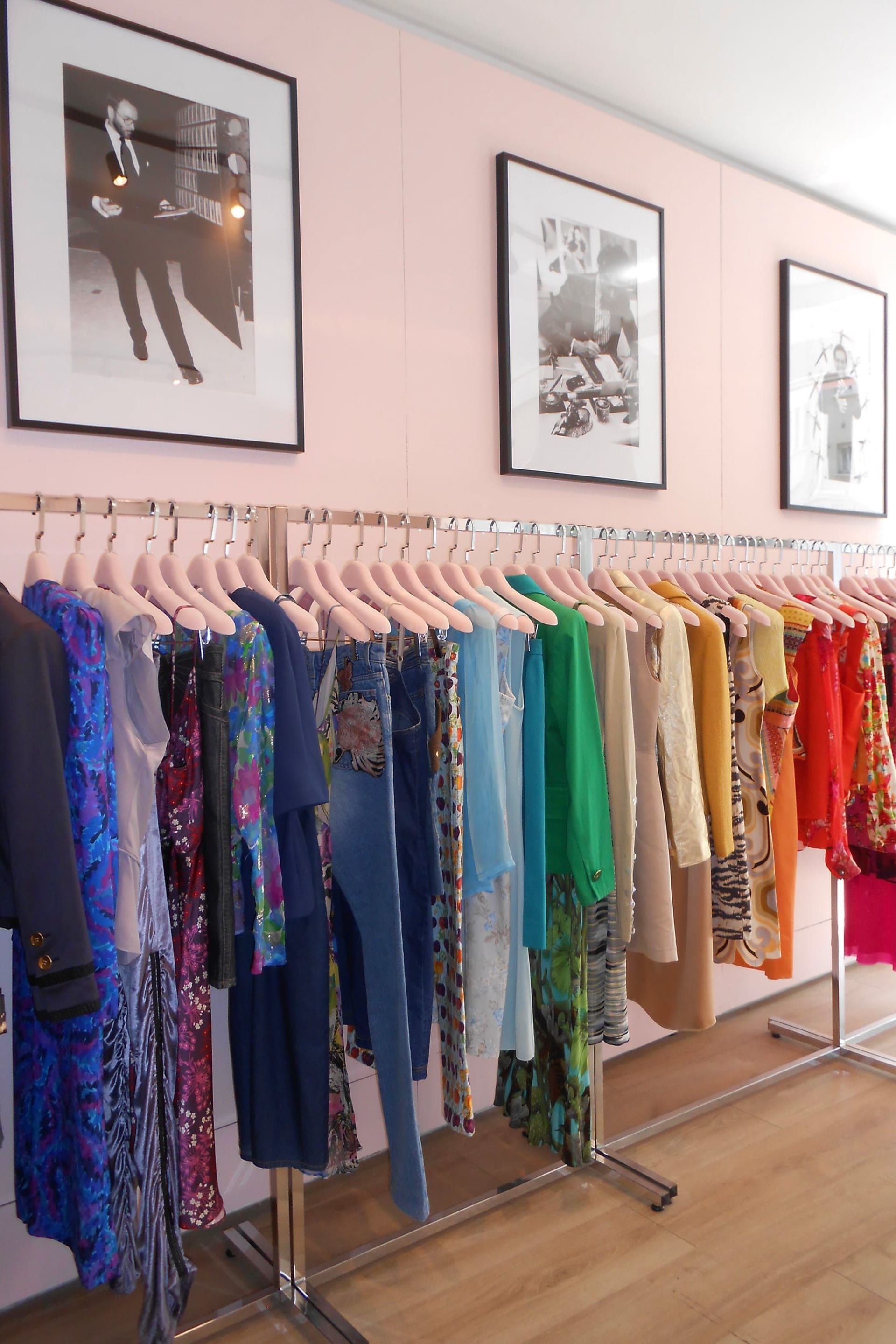 قالت كونتورسّي: «أحب أن أشعر أن المتجر يشبه متجر تجزئة عصري اليوم»