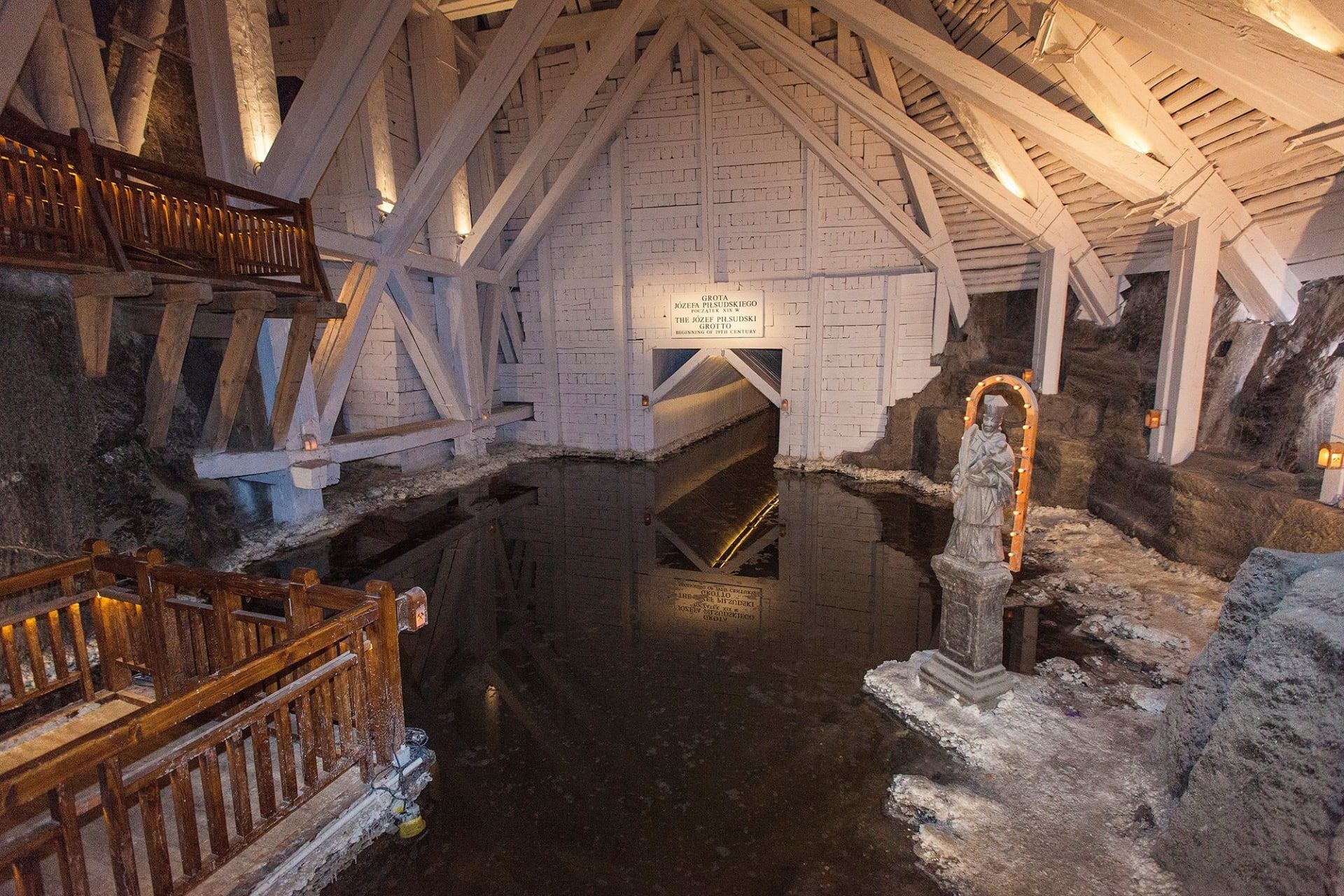 منجم فياليتشكا الملحي