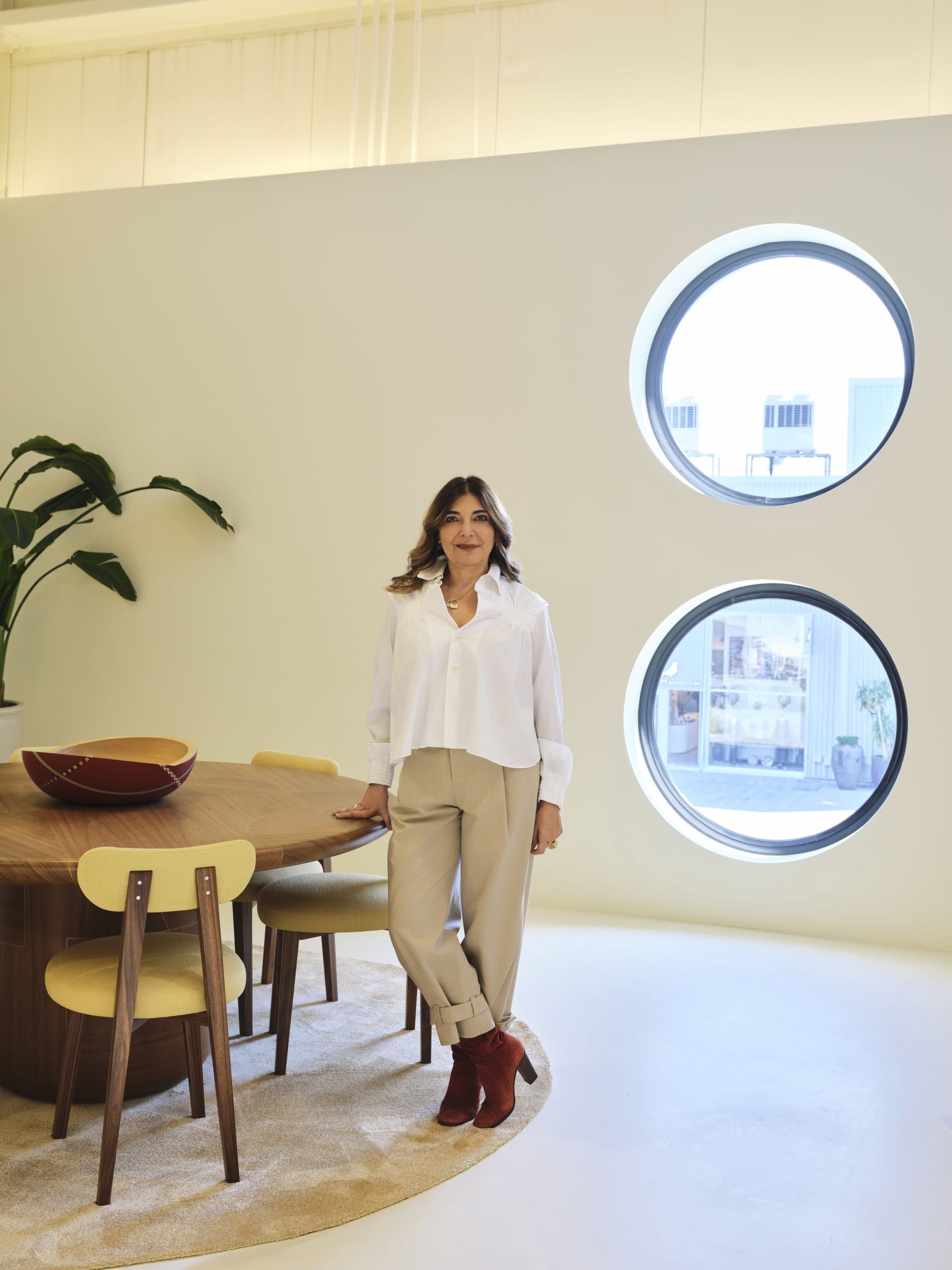 المصممة اللبنانية ندى دبس.