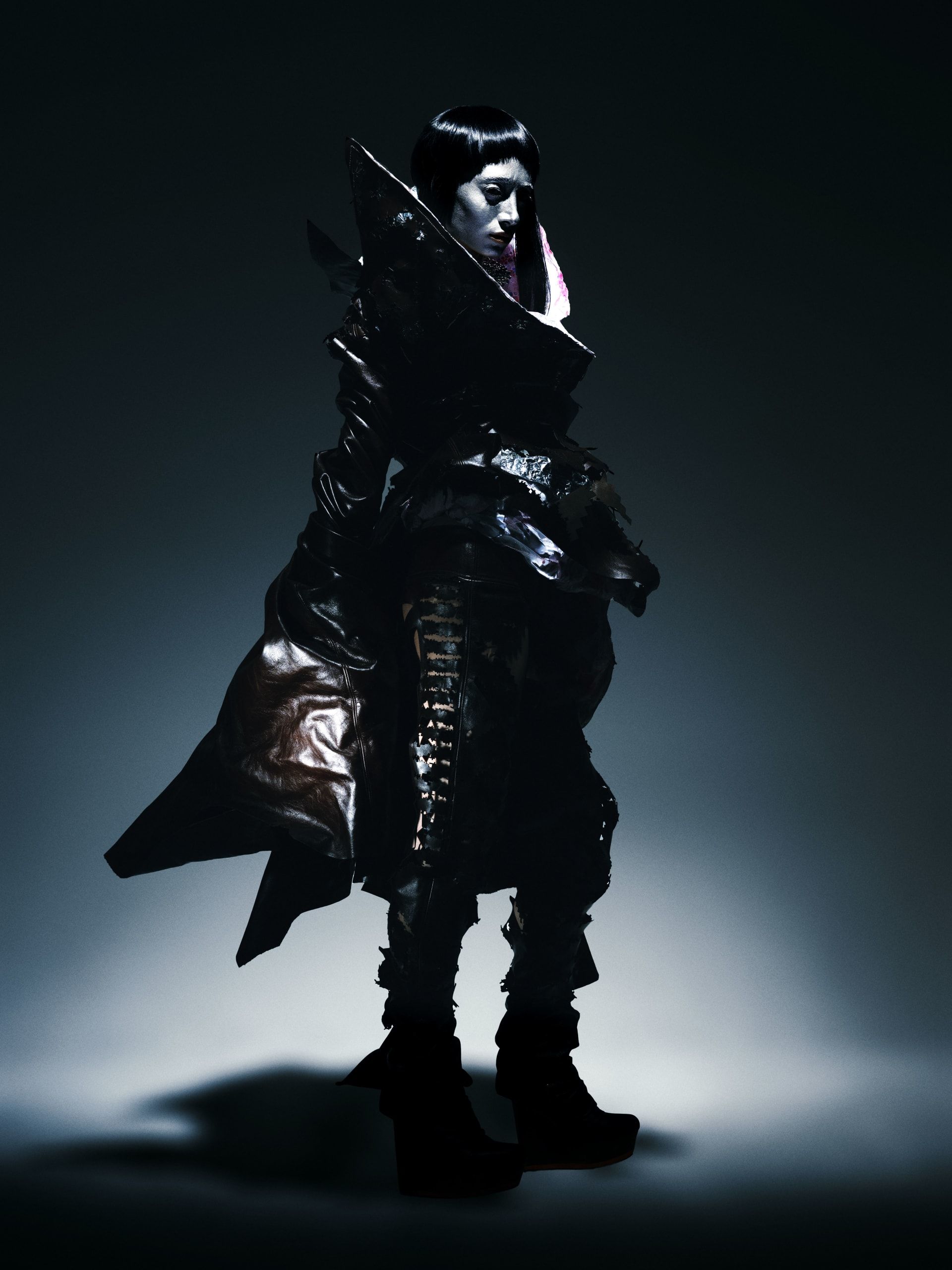 استلهم في هذه المجموعة تقاليد النسيج والملابس التاريخية في غزة، ودمج الطباعة والتطريز اليدوي والآلي.