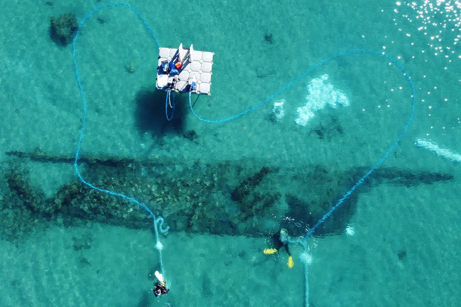 هذه المنطقة البحرية الصغيرة الواقعة بين أوروبا وإفريقيا تضم عشرات من حطام السفن