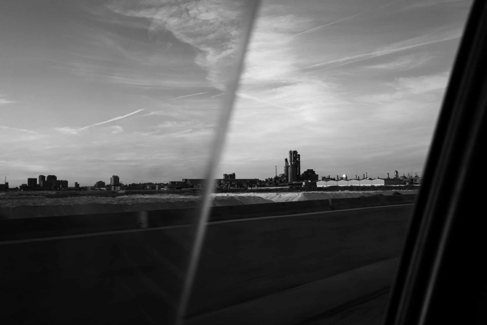 .أتت النتيجة مأساوية مع انتشار واسع لأمراض الجهاز التنفسي، وأطفال يولدون مصابين بالربو، وعائلات تعاني من أضرار رئوية دائمة