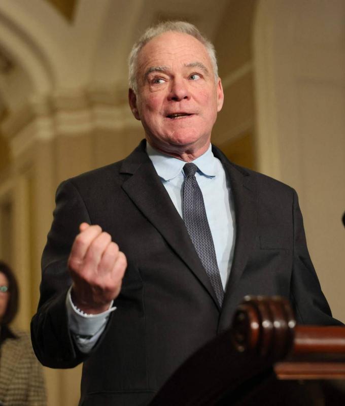 الخارجية
      الأميركية
      تأمر
      موظفيها
      غير
      الأساسيين
      بمغادرة
      البحرين
      والأردن
      والعراق