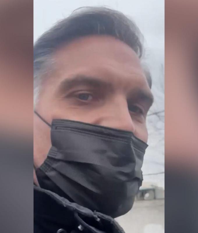 شاهد رد فعل طاقم CNN في طهران لحظة رصد مقاتلات تحلق فوقهم