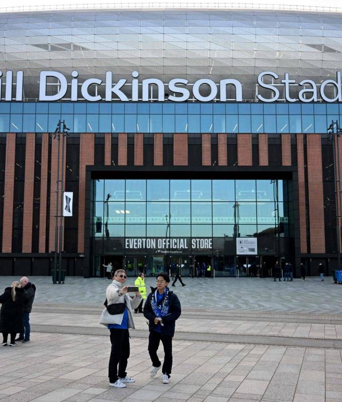 أنغولا
      تلغي
      وديتين
      قبل
      كأس
      العالم
      أمام
      إيران
      والأردن