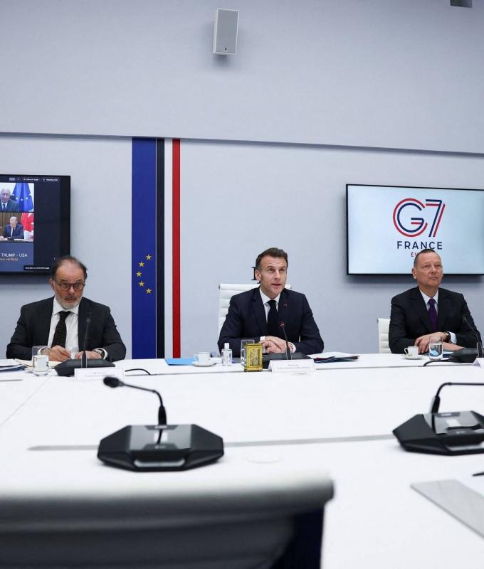 الذهب
      يتراجع
      مع
      ارتفاع
      الدولار
      وتزايد
      مخاوف
      التضخم
      في
      أميركا