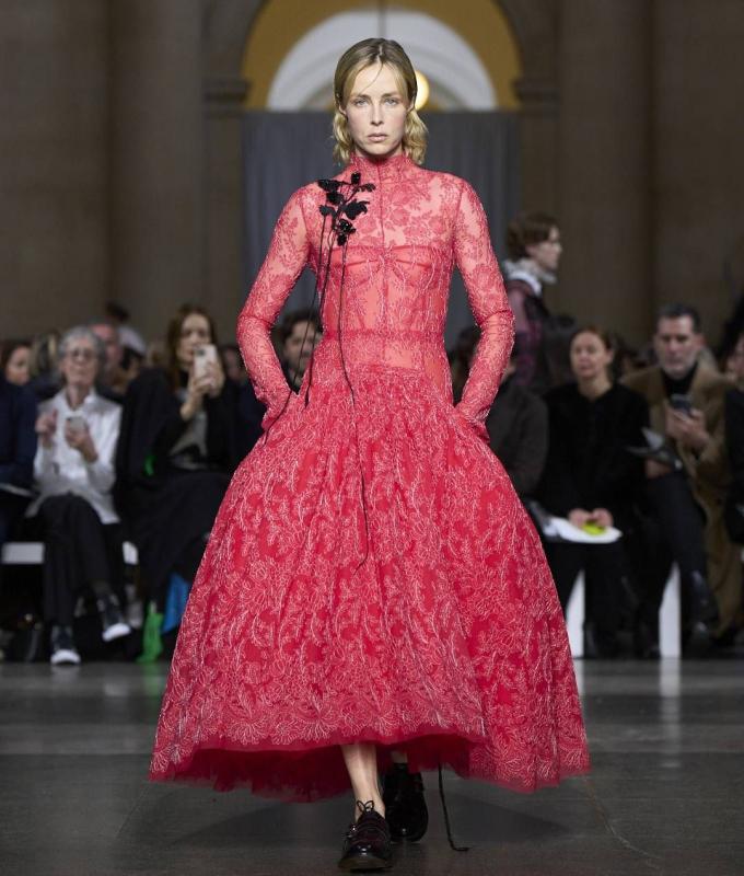 «إيترو»
      تنهي
      تعاونها
      مع
      مديرها
      الإبداعي
      ماركو
      دي
      فينتشنزو