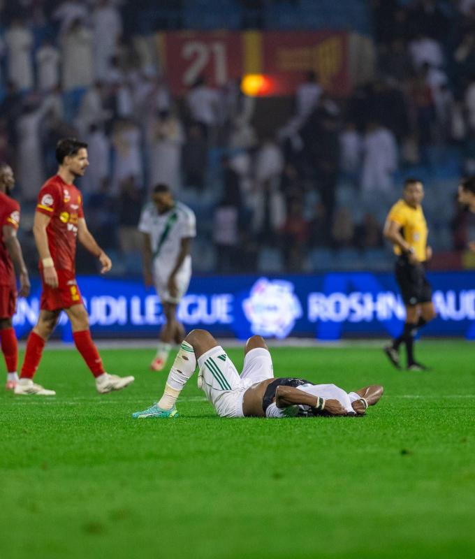 راحة
      10
      أيام
      للاعبي
      الشباب