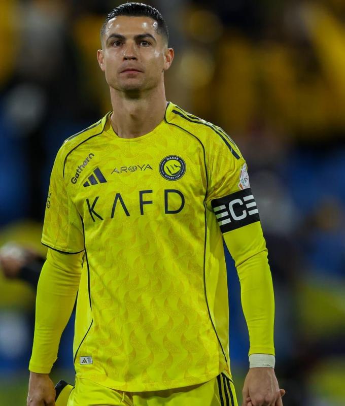 متابعة: رسالة من رونالدو إلى لاعبي النصر بعد فوزهم على الخليج.. ماذا جاء فيها؟