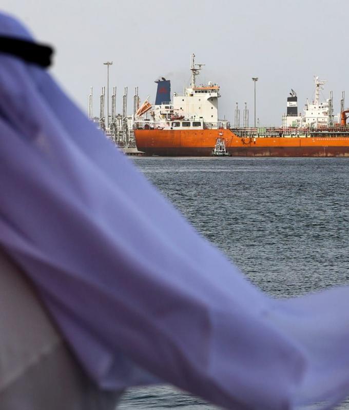 مركز عمليات التجارة البحرية البريطانية: استهداف ناقلة نفط قرب ميناء الفجيرة