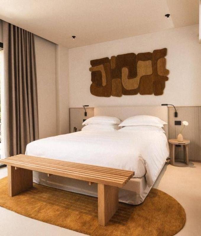 أماكن
      تأخذك
      من
      السرير
      إلى
      بركة
      السباحة
      مباشرة