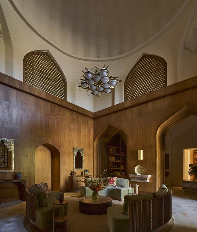 ندى دبس تعيد إحياء مسجد تاريخي عمره 251 عامًا كفضاء للحرف في أوزبكستان