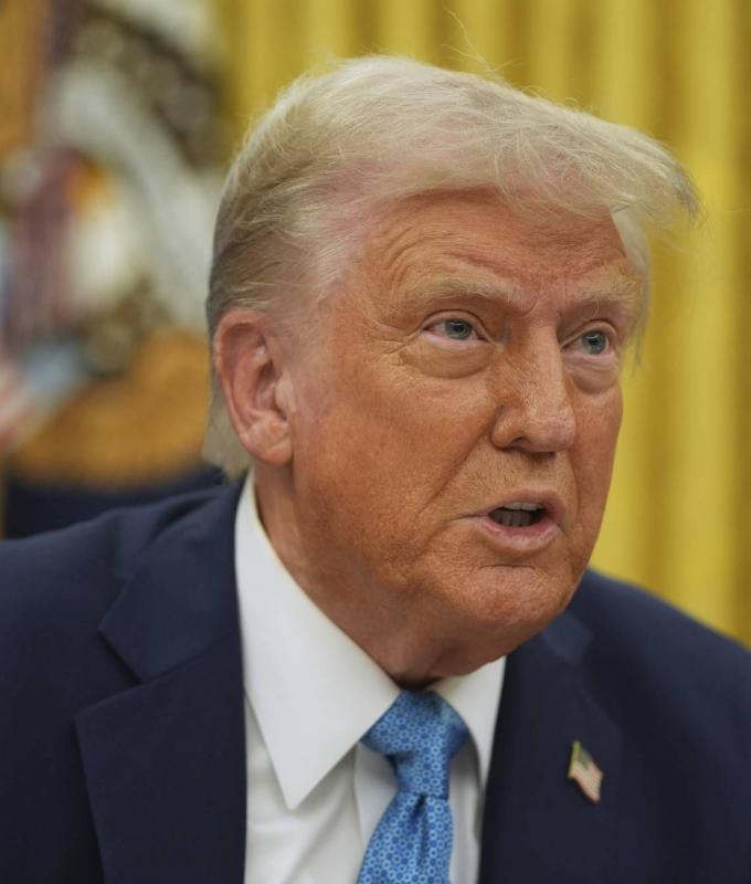 هل
      انتهت
      «قصة
      الغرام»
      السياسي
      بين
      ترمب
      وميلوني؟