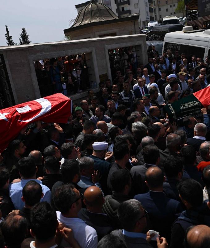 بيانات:
      ناقلة
      ترفع
      علم
      باكستان
      محملة
      بخام
      إماراتي
      تخرج
      من
      هرمز