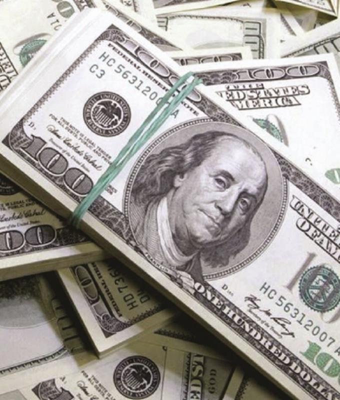 الدولار يقترب من أدنى مستوى في 10 أيام والين قرب 160 للدولار