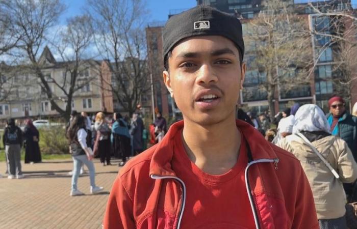 'Nothing feels real': Teen who died after stabbing in Halifax parking lot remembered at vigil