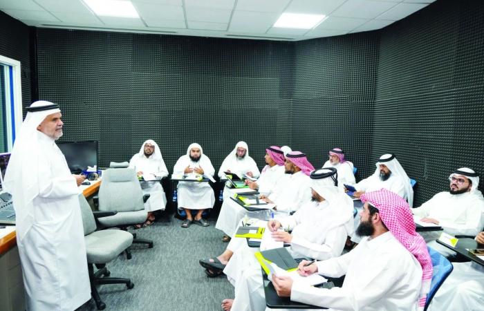 الأوقاف: تطوير مهارات 120 خطيباً لتوعية المجتمع
