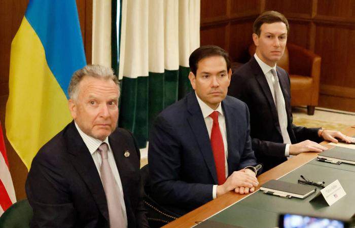 واشنطن
      وكييف
      تواصلان
      محادثات
      «السلام
      الصعب»
      في
      فلوريدا
      لليوم
      الثالث