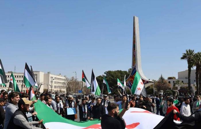 في الذكرى الأولى لانتصار الثورة السورية.. مسؤولون وخبراء يبرزون أثر الدعم القطري في انتعاش الاقتصاد السوري