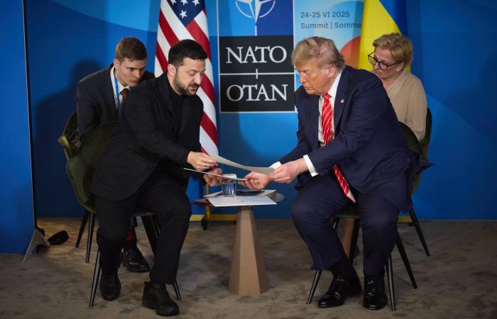 ساركوزي:
      لن
      أنضم
      إلى
      «جبهة
      جمهورية»
      ضد
      اليمين
      المتطرف