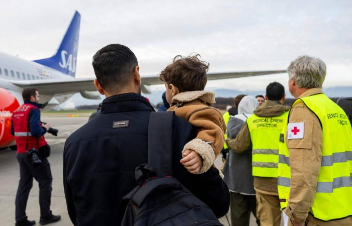 كيف
      حمت
      دمشق
      نفسها
      ليلة
      هروب
      الأسد؟