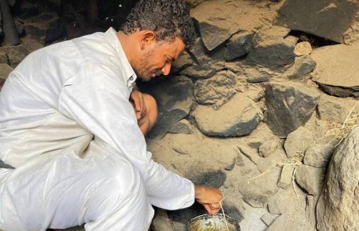 الحوثيون
      يحاصرون
      فقراء
      صنعاء
      بمنع
      المبادرات
      التطوعية