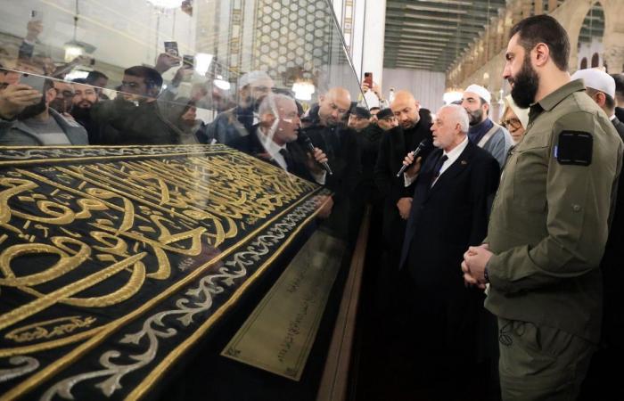 الرئيس السوري يكشف عن هدية ولي العهد السعودي في الذكرى الأولى لسقوط نظام الأسد