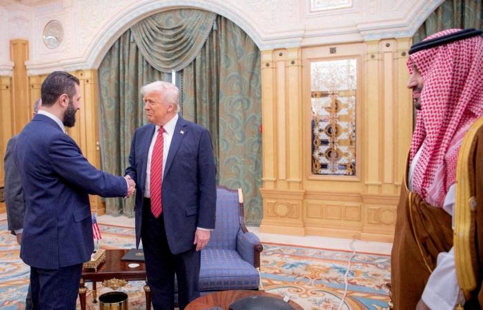 أميركا
      تضيّق
      الخناق
      على
      لبنان
      لنزع
      سلاح
      «حزب
      الله»