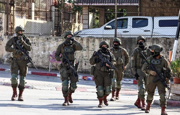 سموتريتش
      يضخ
      مليارات
      الشواقل
      لبناء
      17
      مستوطنة
      جديدة
      في
      الضفة