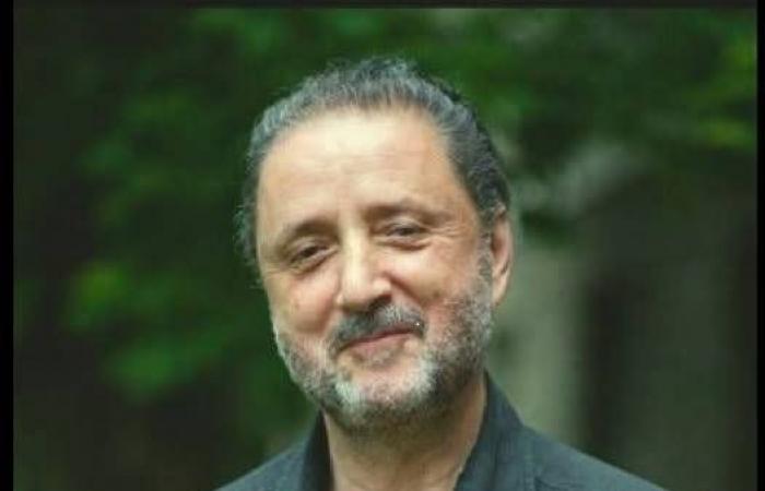 أوانٍ
      فخارية
      من
      مدافن
      دار
      كليب
      الأثرية
      في
      البحرين