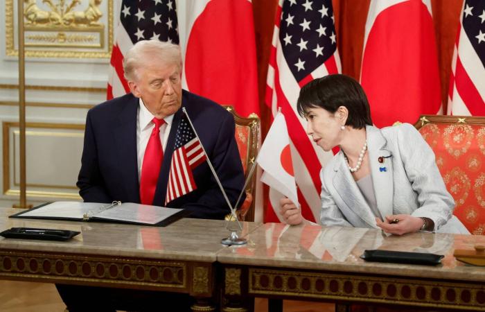 كوريا
      الجنوبية:
      طائرات
      روسية
      وصينية
      دخلت
      منطقة
      دفاعنا
      الجوي