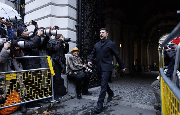 ترمب:
      تشدد
      في
      ملفات
      أميركا
      اللاتينية
      وتفاؤل
      اقتصادي