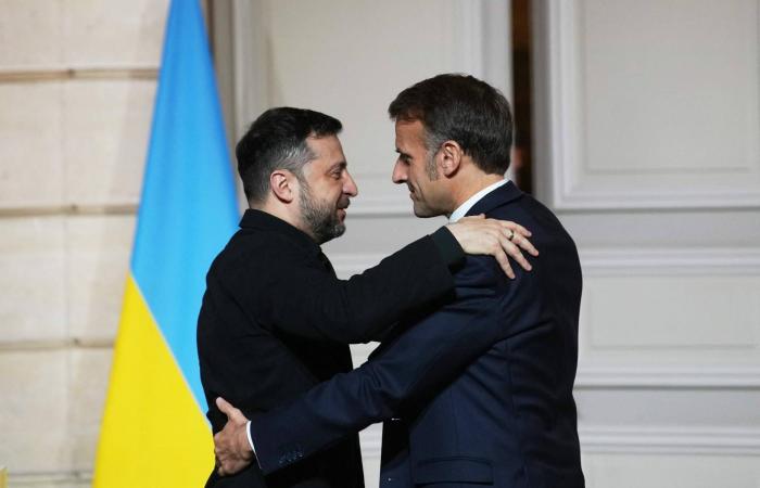 في
      تحدٍّ
      للاتحاد
      الأوروبي...
      المجر
      لن
      تقبل
      «مهاجراً
      واحداً»