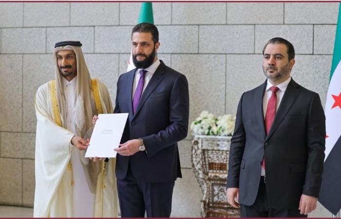 الرئيس السوري يتسلم أوراق اعتماد سفير دولة قطر