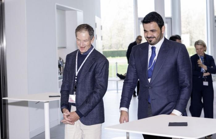 رئيس اللجنة الأولمبية القطرية يشارك في القمة الأولمبية