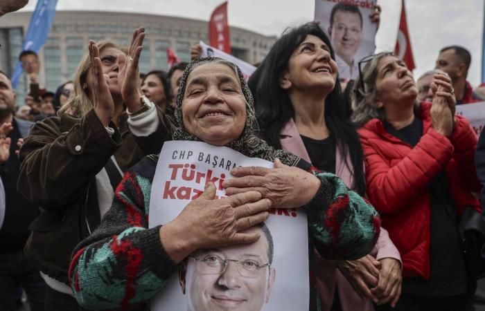 تقارير:
      هرتسوغ
      لن
      يتخذ
      قراراً
      بشأن
      العفو
      عن
      نتنياهو
      قبل
      لقائه
      مع
      ترمب